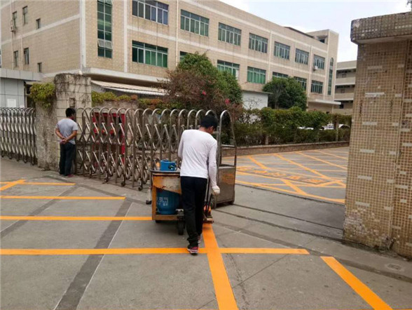 厂区道路划线施工