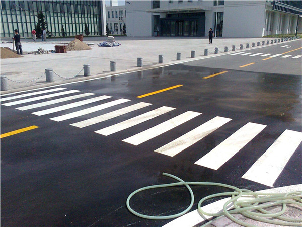 成都停车场道路划线